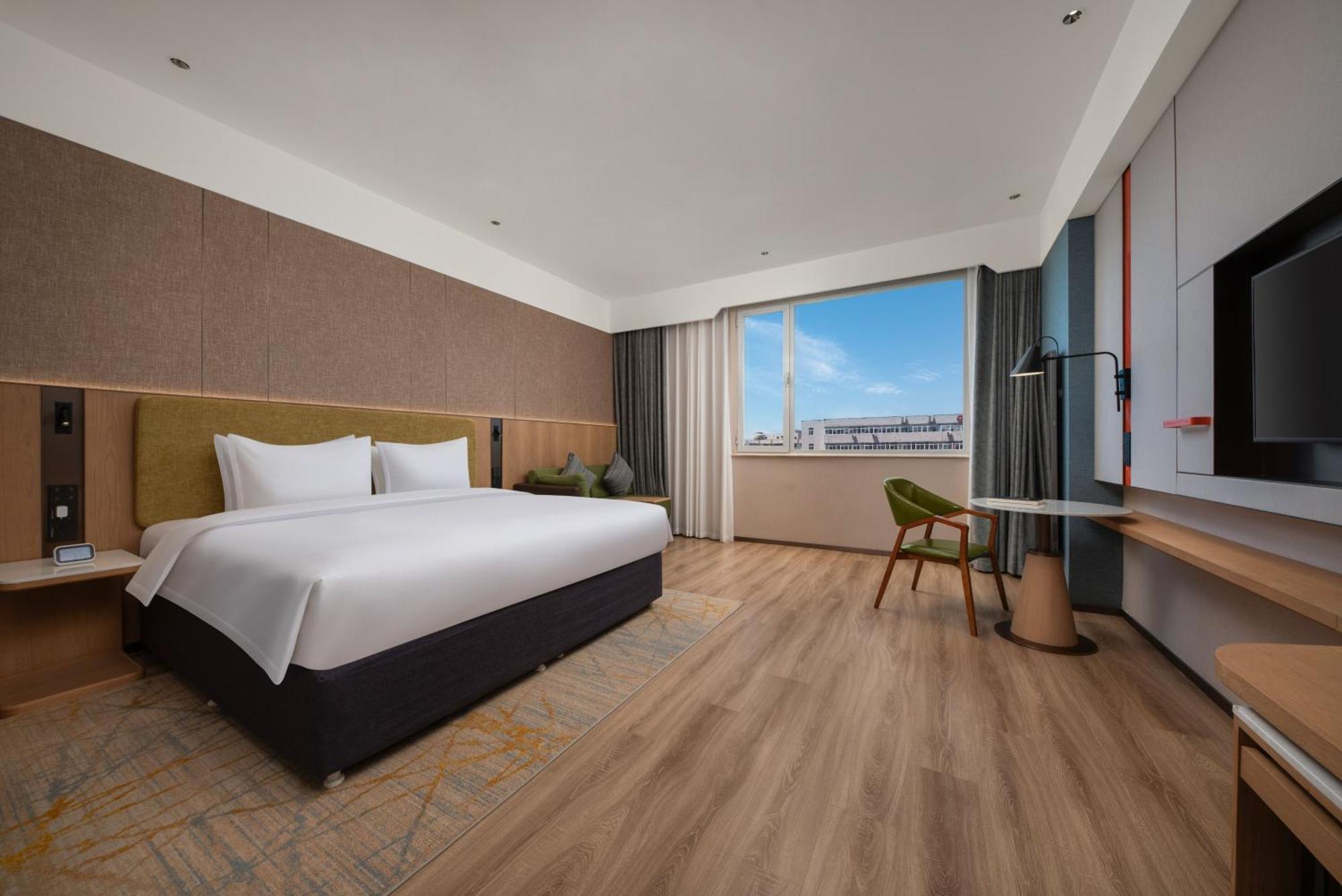 Holiday Inn Express Shangdi Beijing By Ihg L Next To Yuanmingyuan Park & Subway & Qinghe Railway Station & Beijing Sport University L Taxi 15 Minutes To Summer Palace & Peking University & Tsinghua University L 20 Minutes To Badaling Great Wall By Ra Экстерьер фото