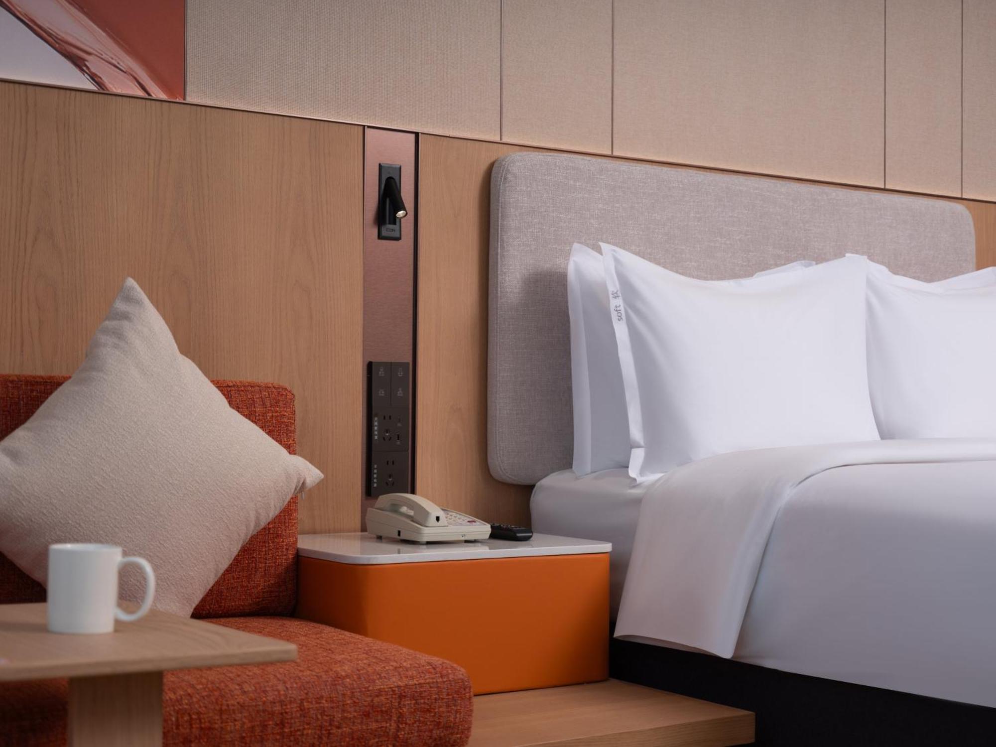 Holiday Inn Express Shangdi Beijing By Ihg L Next To Yuanmingyuan Park & Subway & Qinghe Railway Station & Beijing Sport University L Taxi 15 Minutes To Summer Palace & Peking University & Tsinghua University L 20 Minutes To Badaling Great Wall By Ra Экстерьер фото
