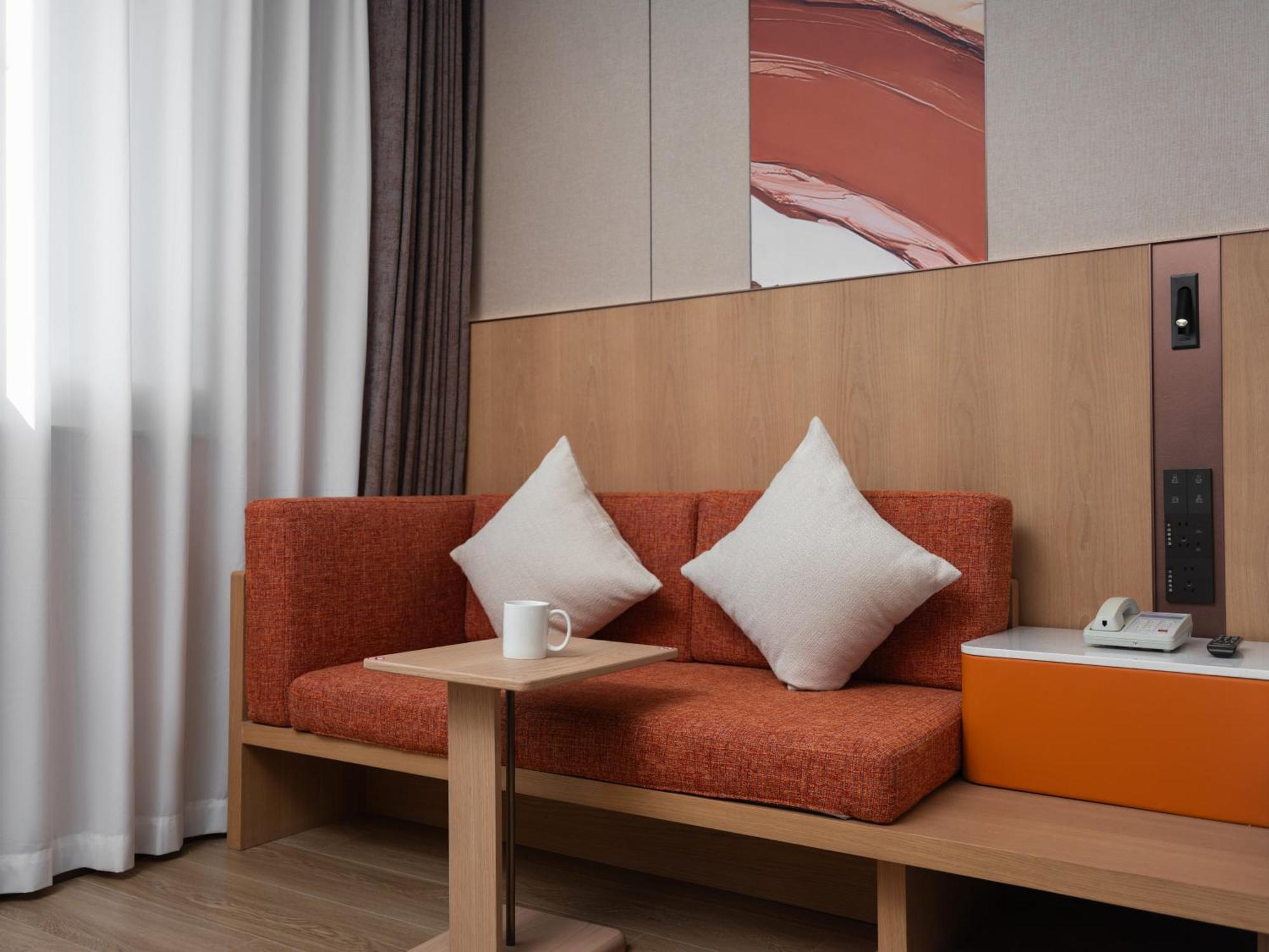 Holiday Inn Express Shangdi Beijing By Ihg L Next To Yuanmingyuan Park & Subway & Qinghe Railway Station & Beijing Sport University L Taxi 15 Minutes To Summer Palace & Peking University & Tsinghua University L 20 Minutes To Badaling Great Wall By Ra Экстерьер фото