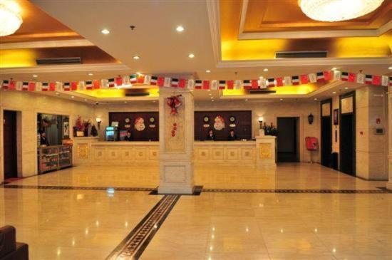 Holiday Inn Express Shangdi Beijing By Ihg L Next To Yuanmingyuan Park & Subway & Qinghe Railway Station & Beijing Sport University L Taxi 15 Minutes To Summer Palace & Peking University & Tsinghua University L 20 Minutes To Badaling Great Wall By Ra Экстерьер фото
